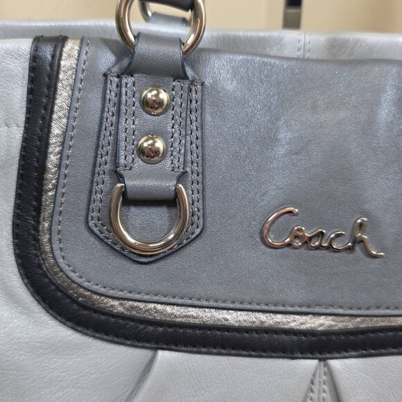 Coach Ashley Carryall Satchel - Picture 4 of 14